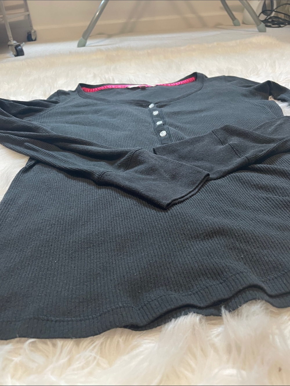 Victoria's Secret Black Long-Sleeve Sleep Henley Medium - Picture 13 of 14